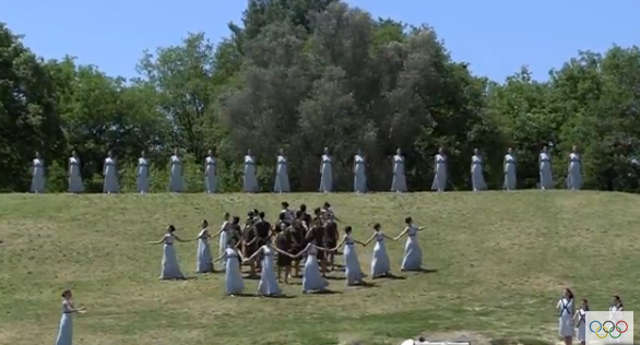 里约奥运会圣火采集仪式在希腊举行