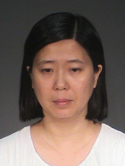 美华裔女子涉嫌虐待中国保姆 面临五项重罪指控