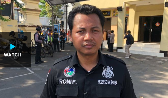 恐怖袭击震惊印尼 警察出于父亲本能救出女童“人弹”