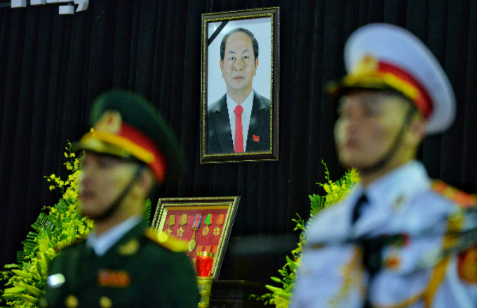 越南为陈大光举行国葬 国家代主席现场哭泣