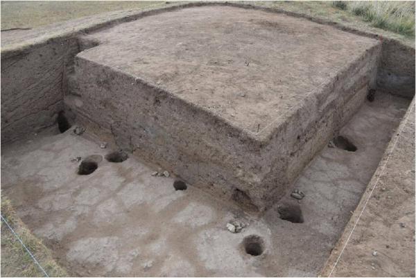 中蒙联合考古队发现疑似匈奴统治中心遗址
