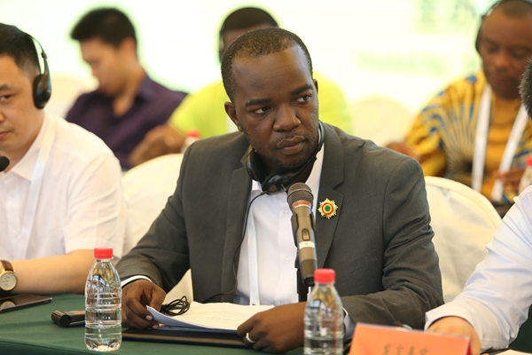 刚果（布）最年轻议员：预祝中非合作论坛北京峰会取得圆满成功
