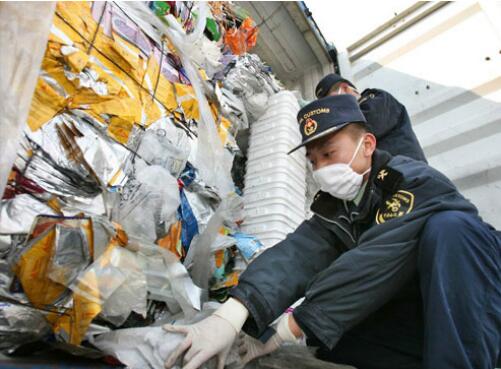 外媒：中国进一步缩紧洋垃圾政策 不再当世界垃圾桶