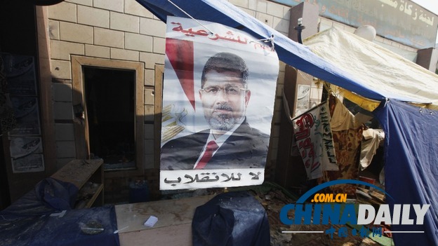 埃及司法机关宣布延长扣押穆尔西30天