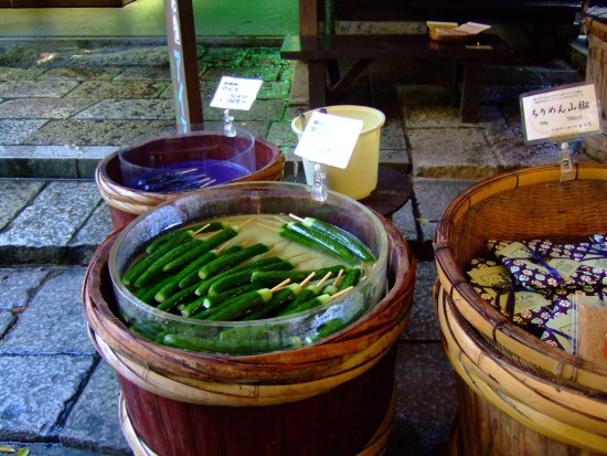 日本10年来最大食物中毒案：453人吃小黄瓜中毒