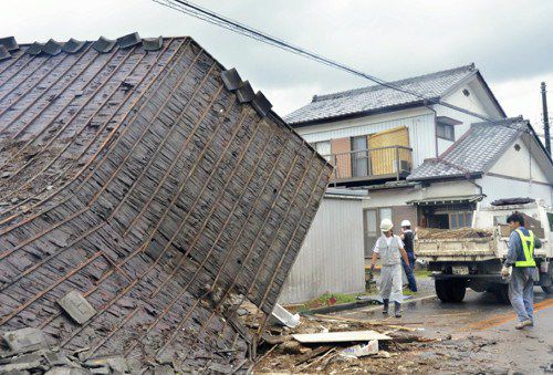 11号强台风袭日本致9人死亡 160万人被迫疏散