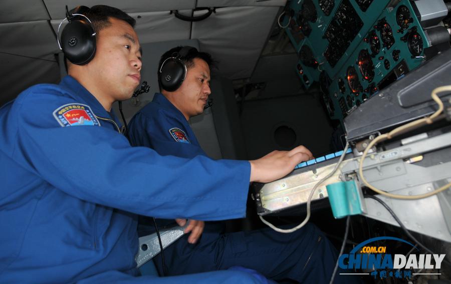 中国军机在南印度洋澳方统一安排搜寻海域搜寻马航失联客机