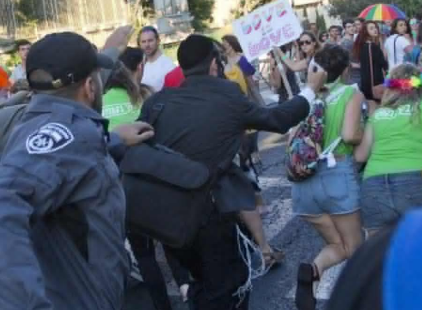 耶路撒冷举行同性恋游行 狂徒埋伏超市扑出刺伤6人