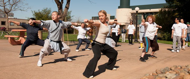 美国斯坦福大学开少林功夫课 旨在透过练功促进身心平衡
