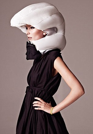 瑞典学生研发出气囊式头盔 安全时尚藏于衣领