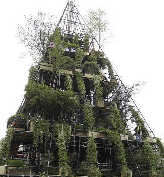 园艺师建造24米高“魔法塔”花园 登顶者大呼过瘾
