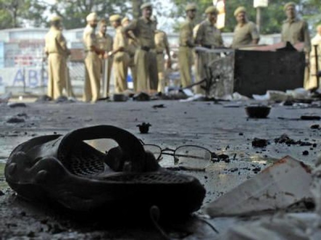 印度南部一钢铁厂发生爆炸 现场惨烈近40人伤亡