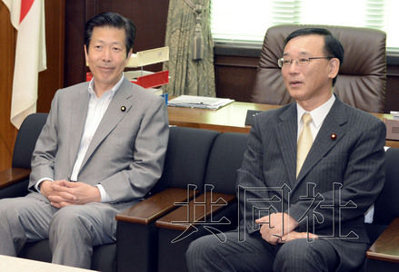 日本两党提交问责决议案 欲使首相解散众院