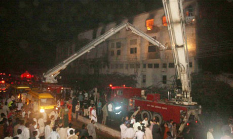 巴基斯坦两家工厂起火 至少125人死亡