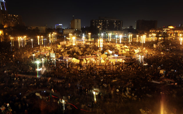 埃及爆发后穆巴拉克时代最大规模示威 穆尔西态度松动