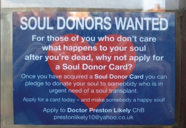 传授扒窃课程、寻找灵魂捐赠者 英男子热衷张贴恶搞广告