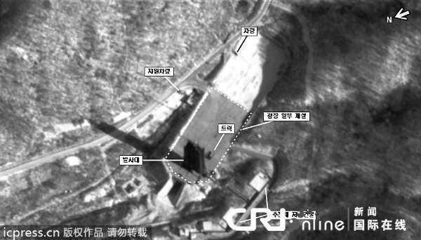朝鲜发射基地最新卫星图被公布 火箭已竖起(图)