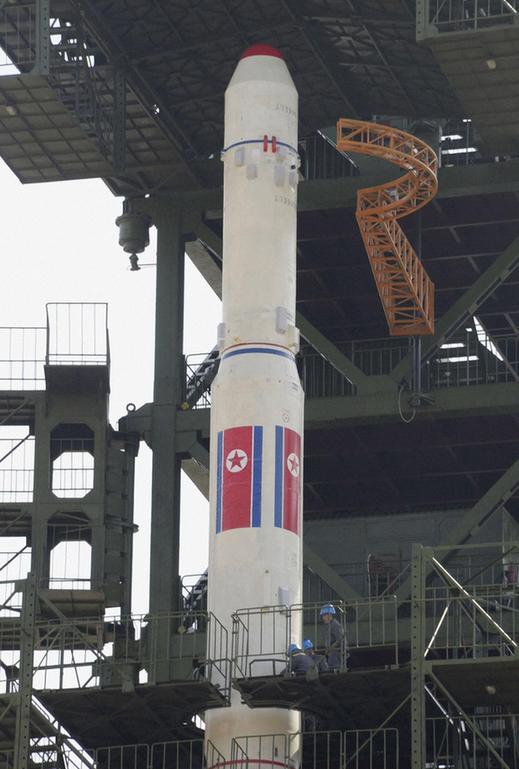 外媒报道朝鲜12日发射一枚火箭