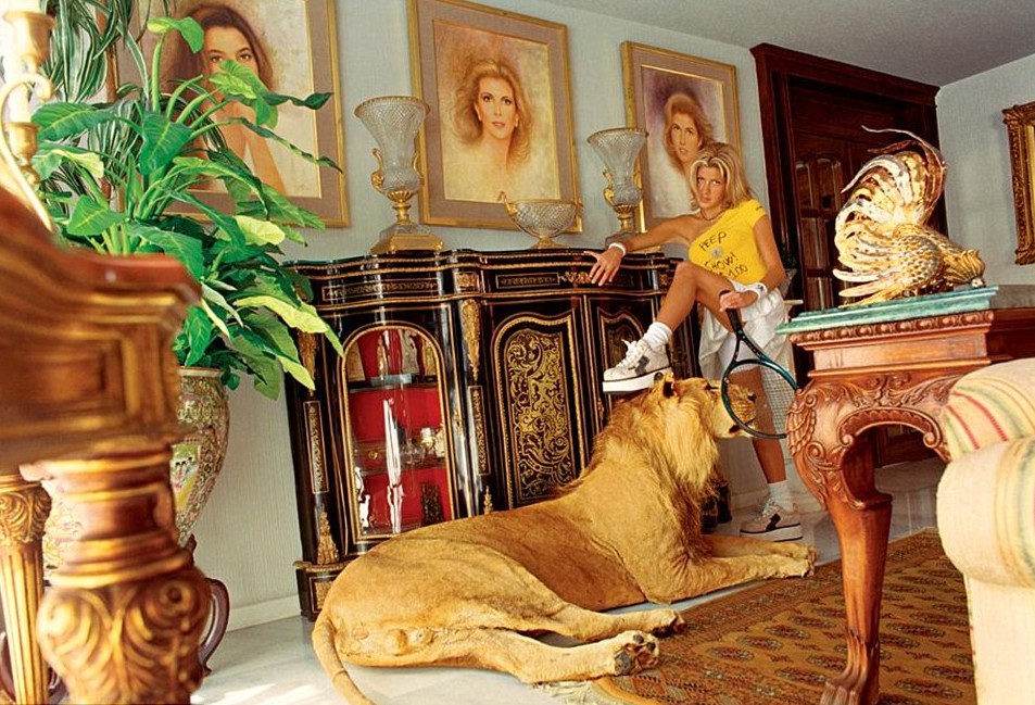 狮豹当宠物、名画做装饰 揭秘墨西哥名媛“炫富生活”