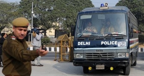 印度开始审判“黑公交轮奸案”嫌犯 律师不愿辩护