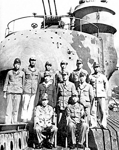 日本二战期间研制航母潜艇