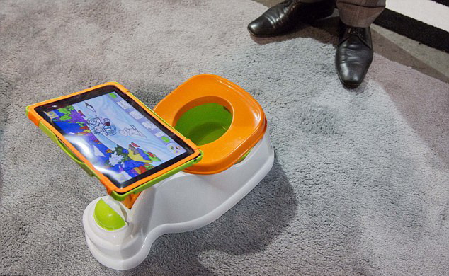 儿童如厕也阅读 iPad变装马桶伴侣助家长育儿