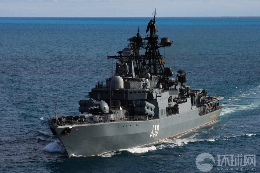 高清：实拍俄罗斯海军各型舰艇大洋巡航