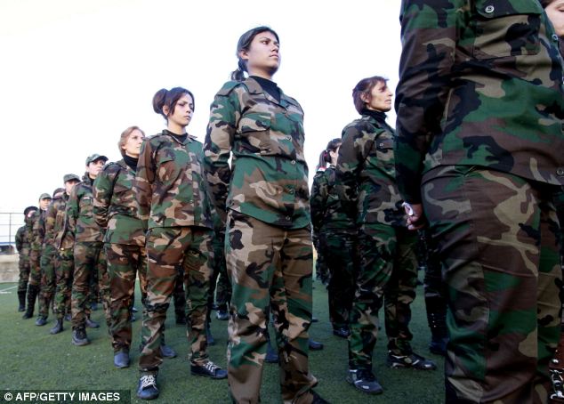 叙利亚招募500名女兵组建“国防雌狮”部队
