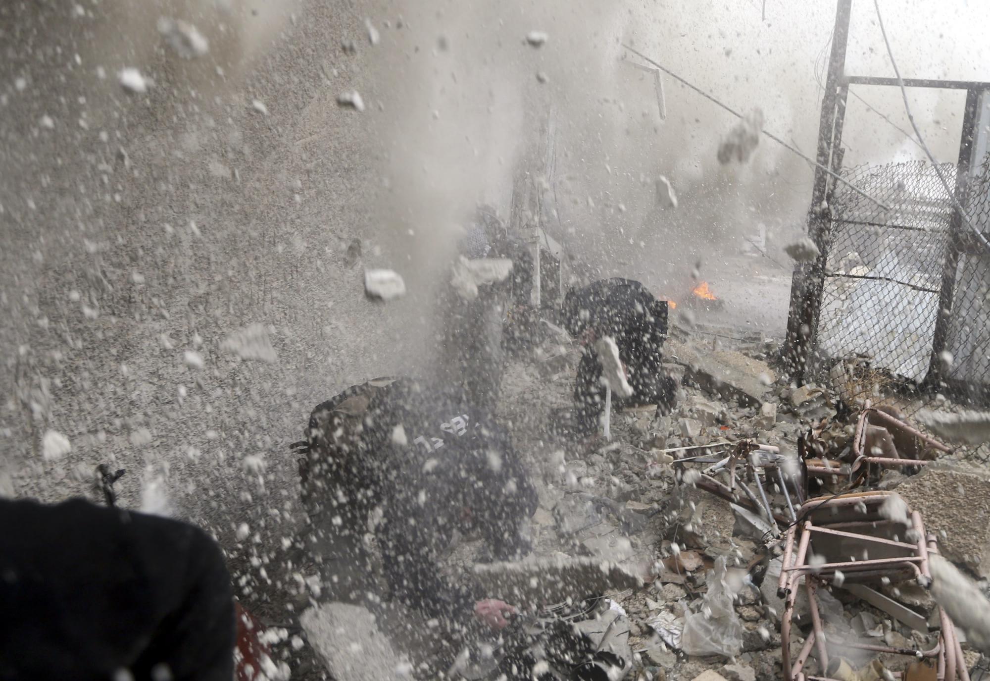 叙军方称遭以色列战机轰炸 反对派愿有条件谈判