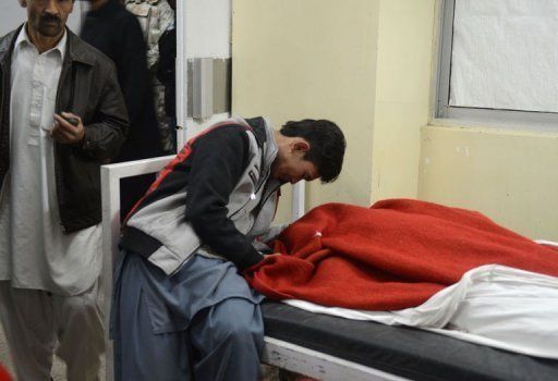 巴基斯坦市场遭炸弹袭击已致79死180伤