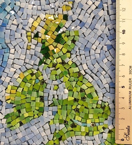 超震撼世界地图：千余宝石和数十万玻璃碎片打造