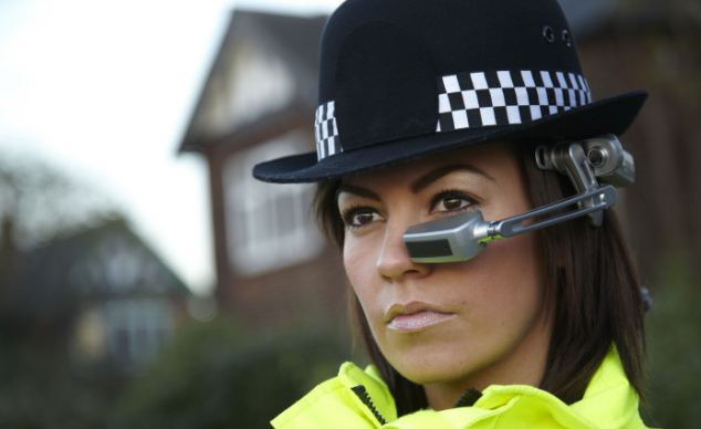英警方有望配备超酷智能“黄金眼” 透视扫描无所不能