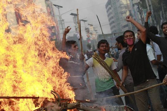 孟加拉反对派示威酿冲突 首都达卡发生多起爆炸