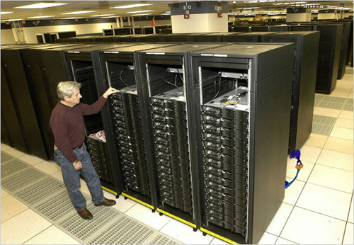 世界首台千万亿次超级计算机退役