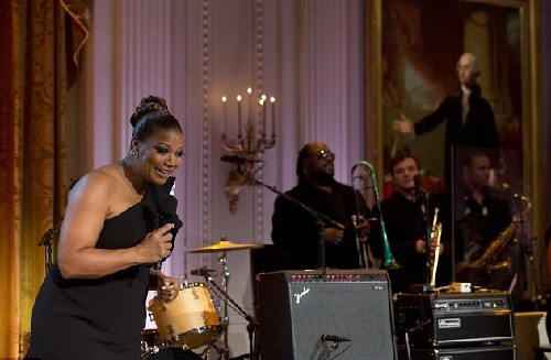 白宫音乐会见偶像 美国第一夫人尖叫难抑兴奋之情