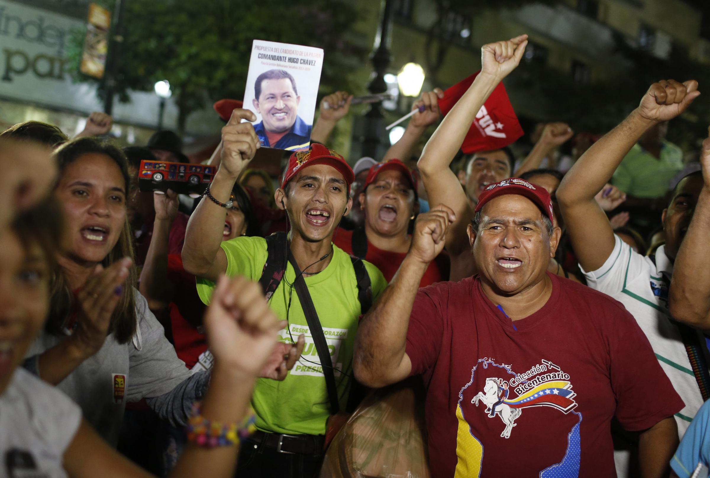 委内瑞拉选后局势动荡7人死亡 马杜罗谴责美国支持暴力抗议