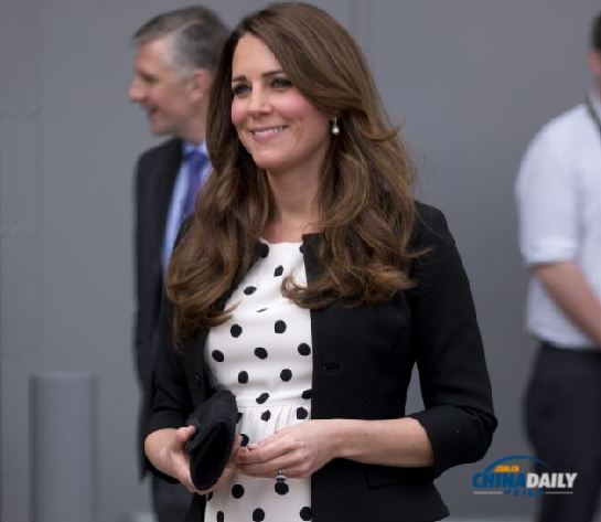 英王室未来宝宝性别新线索 凯特透露已买蓝色婴儿车