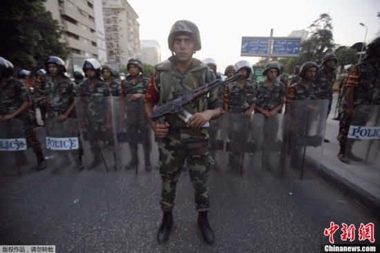 埃及穆兄会拒绝与临时总统合作 号召支持者示威