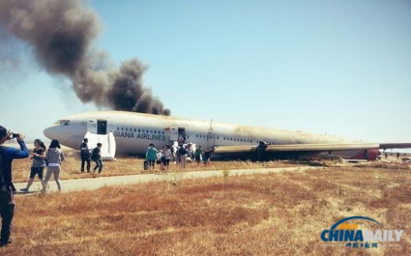 <BR>韩亚客机一副机长曾为F16驾驶员 坠毁前曾发警告