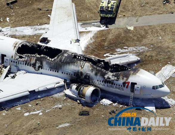 调查发现韩亚失事客机2名空姐被抛出机身并幸运生还