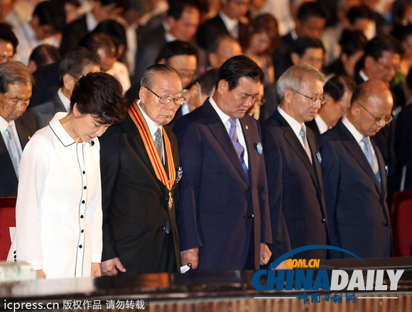 韩国总统朴槿惠要求日本正视历史问题（图）