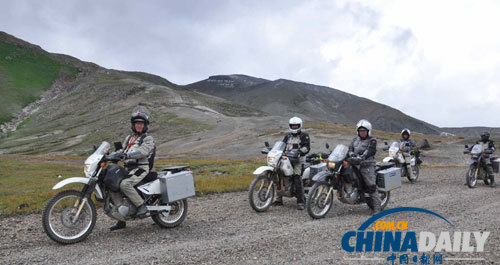 新西兰白头－汉拿摩托车旅行团启程仪式在朝鲜举行