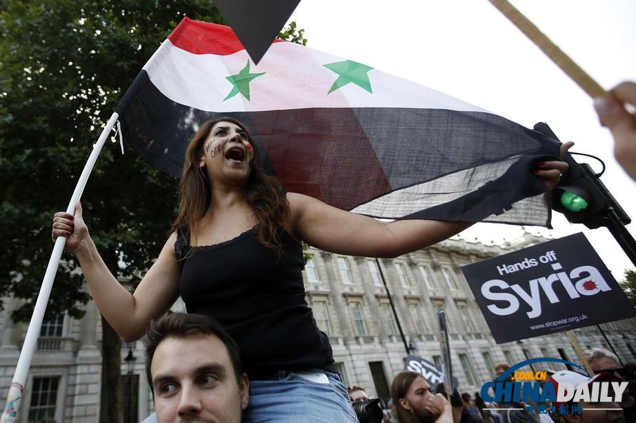 英美民众示威游行 反对军事介入叙利亚