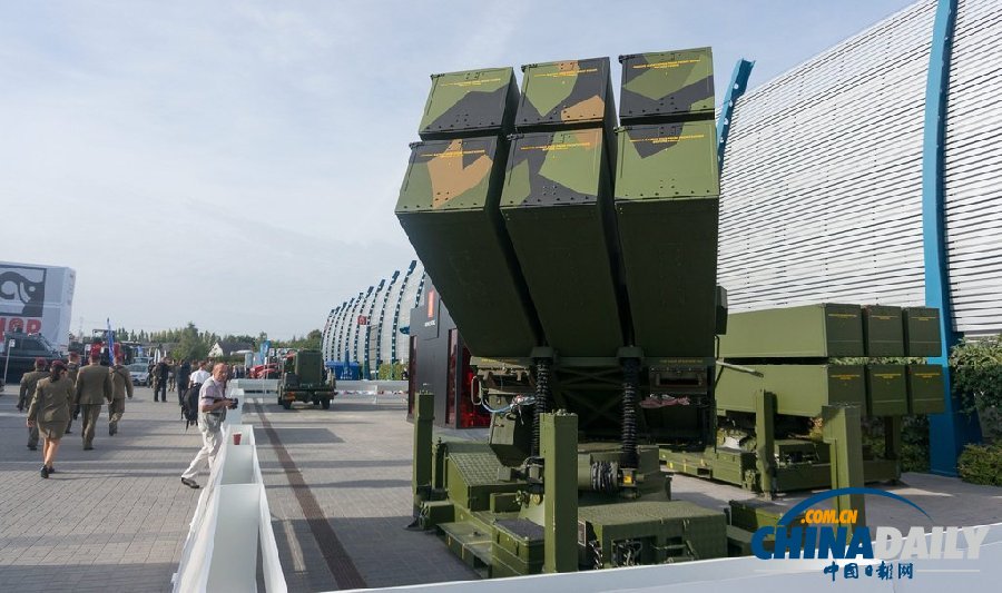 波兰举办国际国防工业展览会 飞机坦克齐亮相