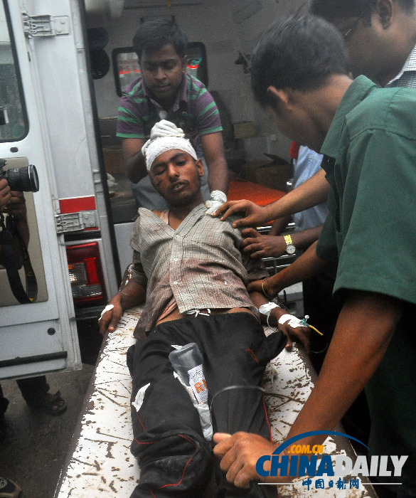 印度发生严重交通事故 造成至少30死18伤