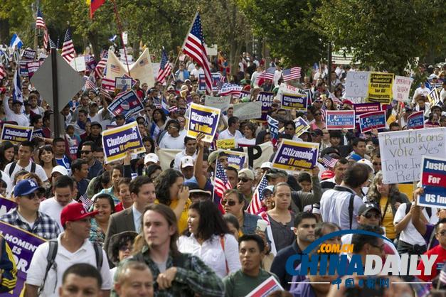 美民众集会呼吁通过移民法案 8名众议员遭逮捕