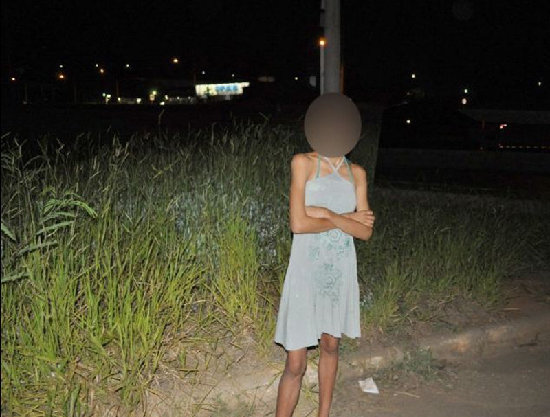 图片故事：揭秘巴西高速路边童妓的地狱人生