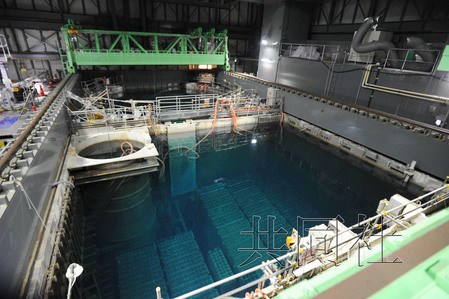 东电开始取出福岛核电站燃料棒 被称最危险任务 