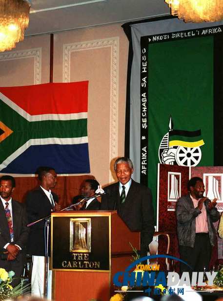 奥巴马、小布什、克林顿将赴南非追悼曼德拉