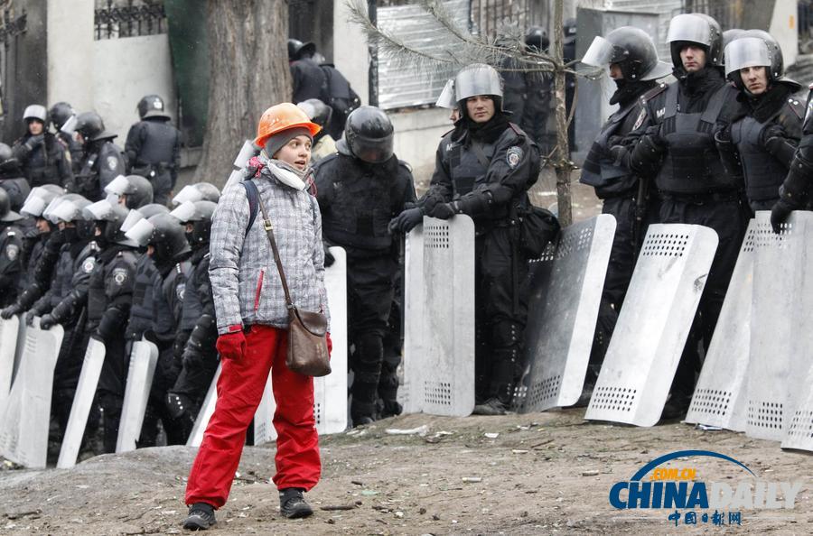 乌克兰首都骚乱造成200人受伤 二战后最严重